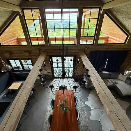 Amber Hills Romania ロッジ ブラショフ