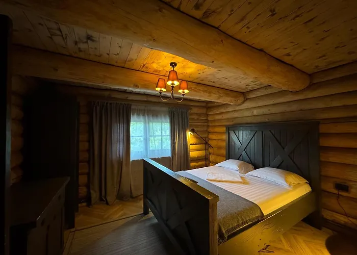 Amber Hills Romania Lodge *